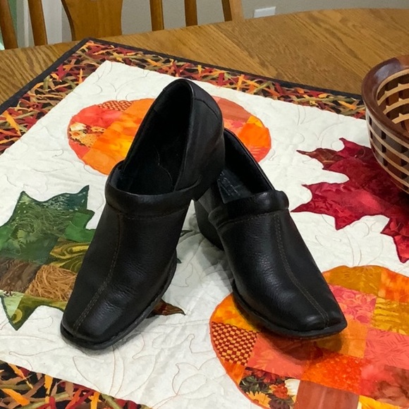 ❣️Born EUC Black shoes - Picture 2 of 11